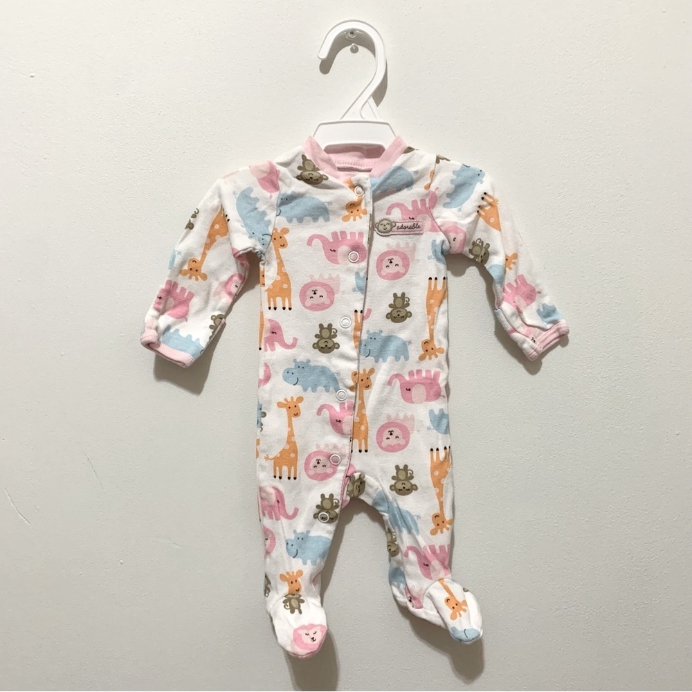 Carter’s🎀 White Sleeper with animals 🎀 baby clothes pajamas footsies